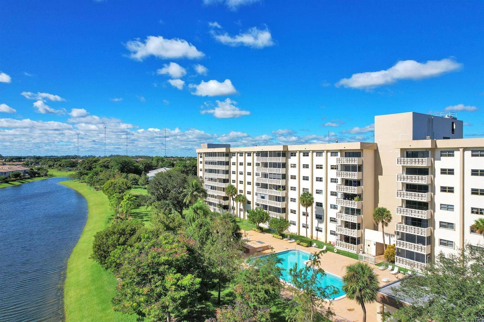 800 NE 195thMiami - Condo condo unit 601 - picture