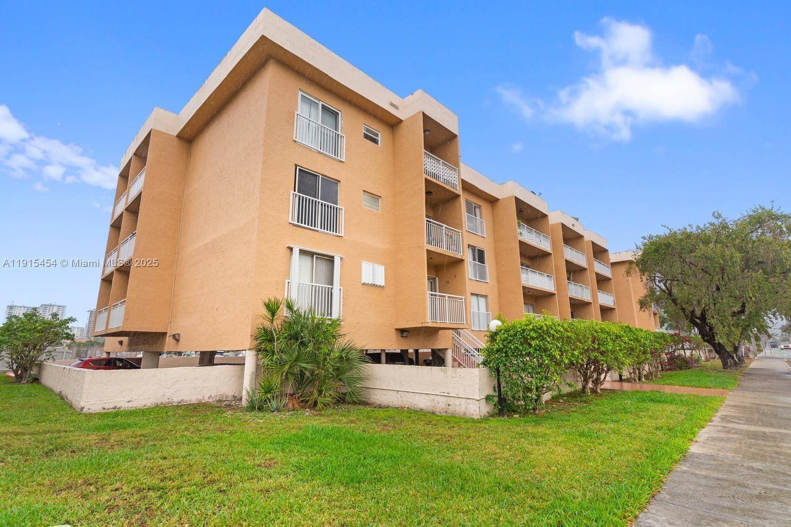 17051 NE 35th AveNorth Miami Beach - Condo 5+ Stories,Condo condo unit 104 - picture