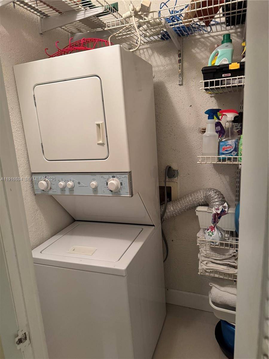 800 NE 195th StMiami - Condo 5+ Stories,Condo condo unit 714 - picture