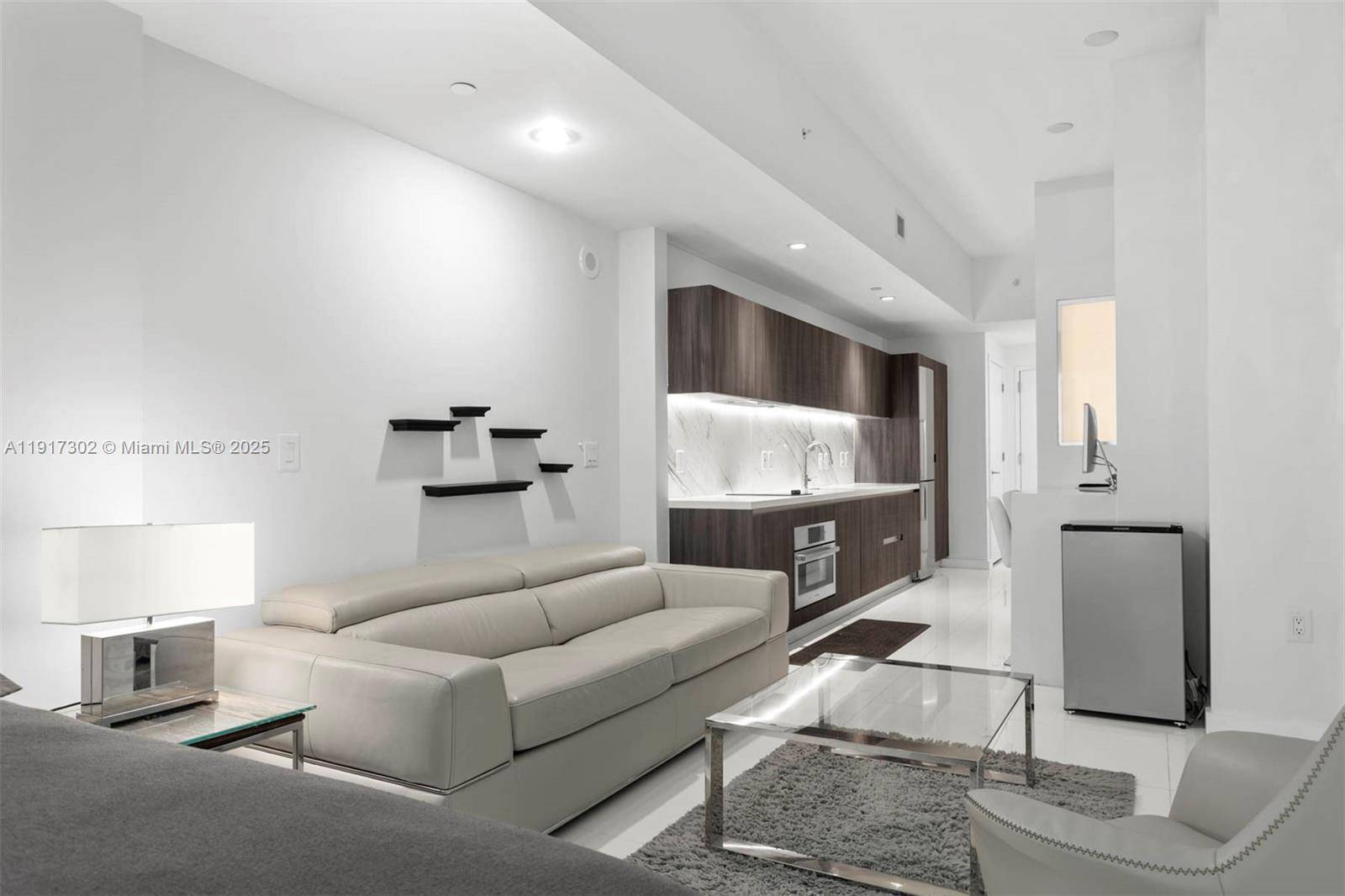 851 NE 1st AveMiami - Condo/Co-Op/Annual,Condo condo unit 300 - picture