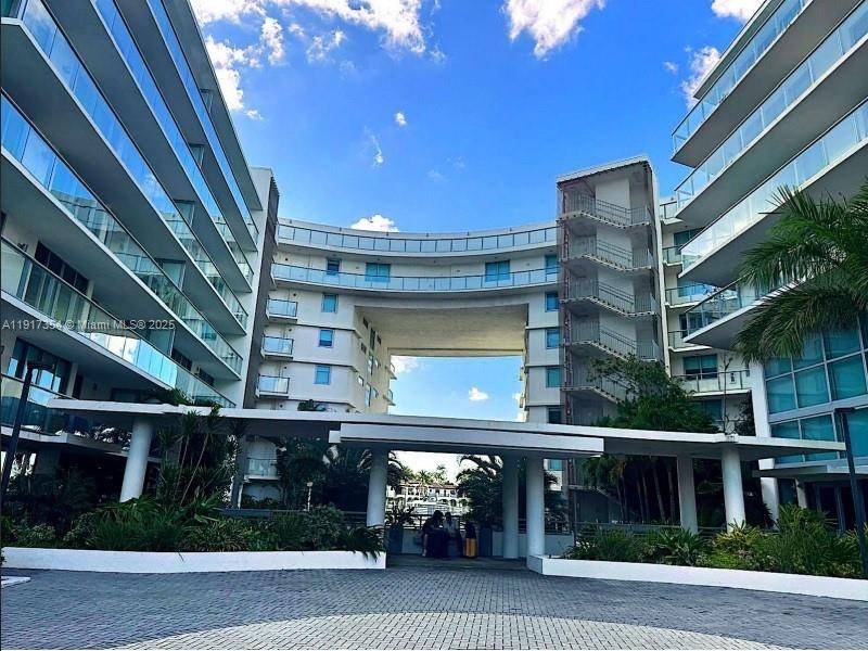 6620 Indian Creek DrMiami Beach - Apartments-Seasonal,Condo condo unit 617 - picture