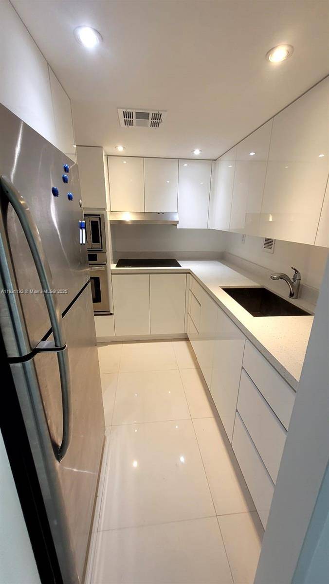 1200 West AveMiami Beach - Condo 5+ Stories,Condo condo unit PH18 - picture