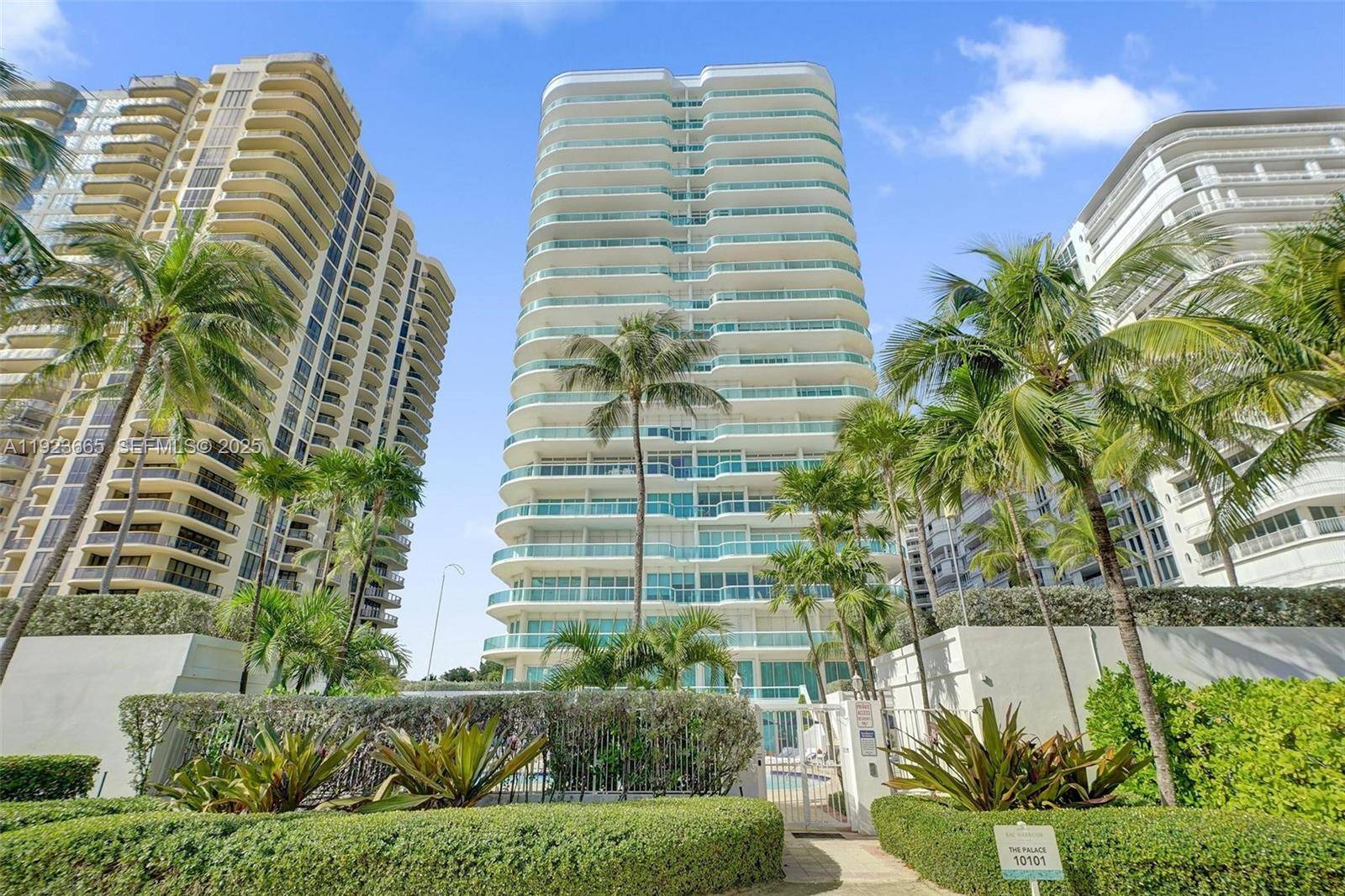 10101 Collins AveBal Harbour - Condo/Co-Op/Annual,Condo condo unit 17A - picture