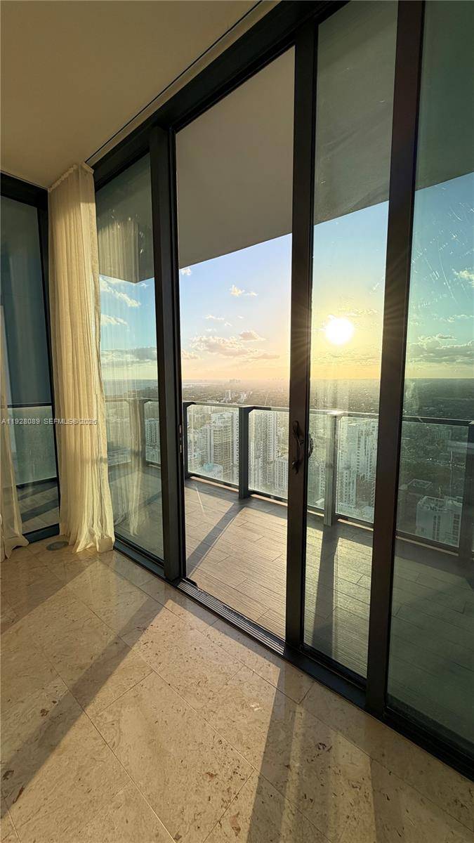 88 SW 7th StMiami - Condo/Co-Op/Annual,Condo condo unit 3906 - picture