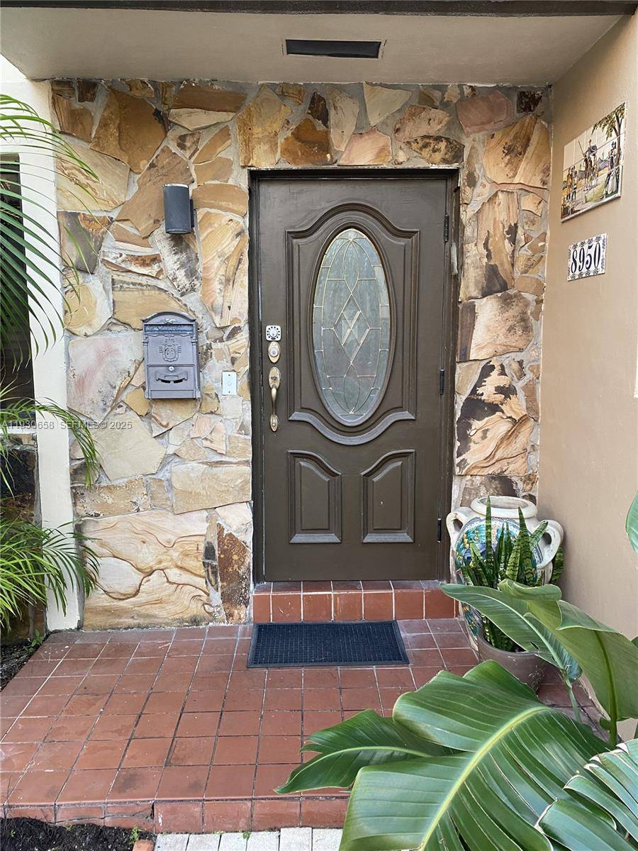 8950 Collins AveSurfside - Condo/Co-Op/Annual,Condo condo unit 7 - picture