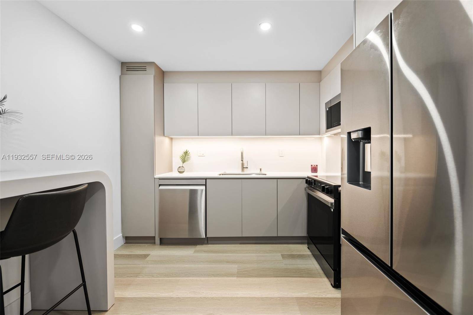 18151 NE 31st CtAventura - Condo 5+ Stories,Condo condo unit 1714 - picture