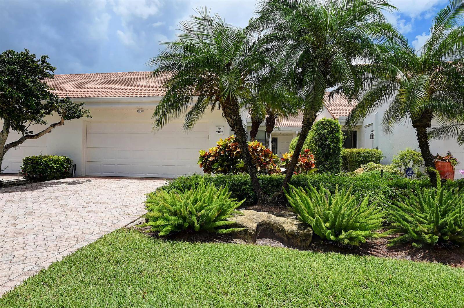 19550 SawgrassBoca Raton - Townhouse condo unit 2102 - picture