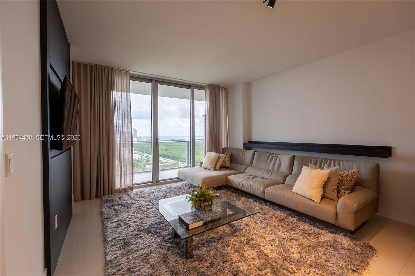 16385 Biscayne BlvdNorth Miami Beach - Condo 5+ Stories,Condo condo unit 3117 - picture