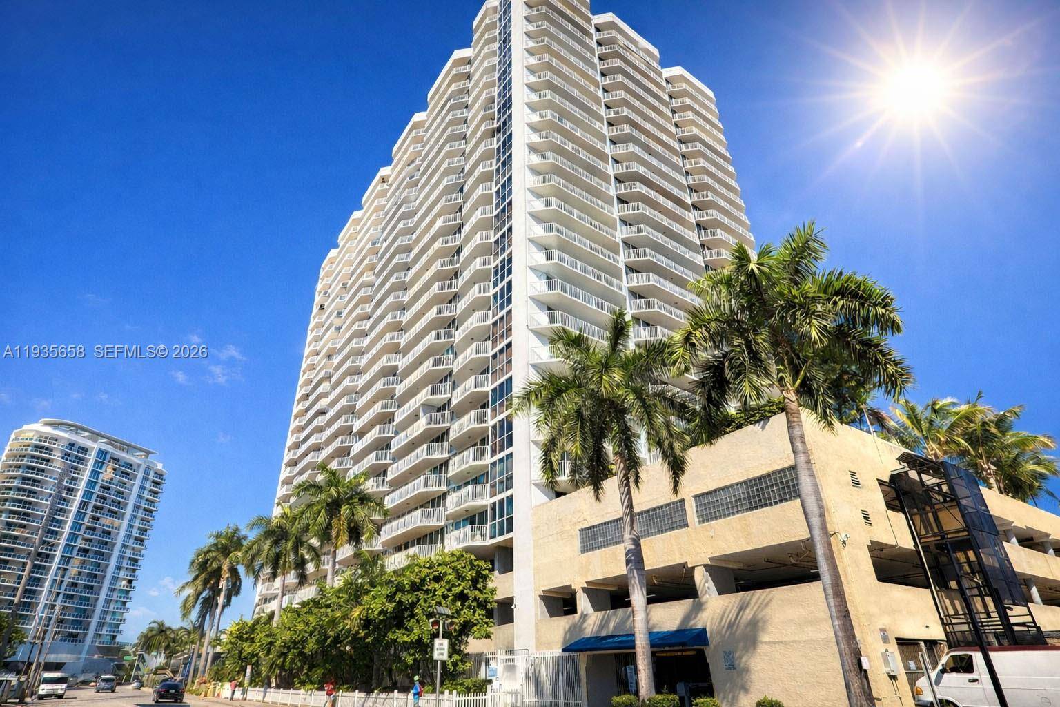 7601 E Treasure DrNorth Bay Village - Condo 5+ Stories,Condo condo unit 611 - picture
