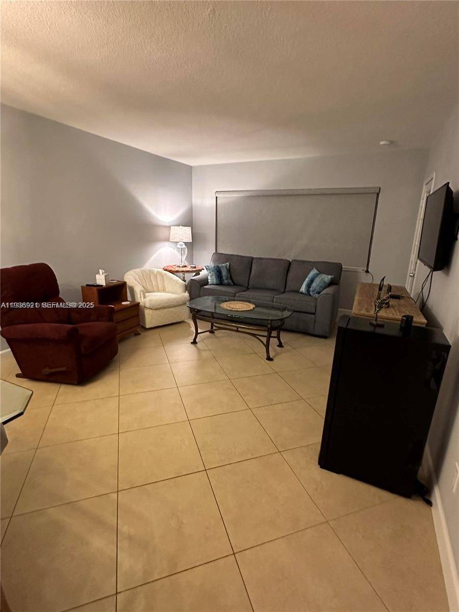 1481 S Ocean BlvdLauderdale By The Sea - Condo/Co-Op/Seasonal,Condo condo unit 102E - picture