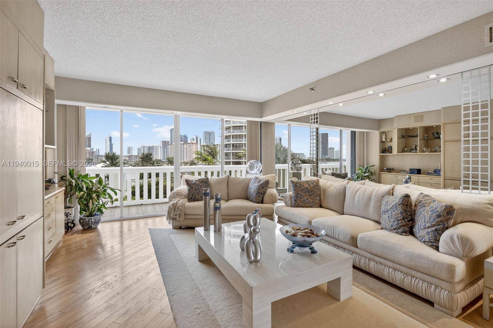 3000 Island BlvdAventura - Condo 5+ Stories,Condo condo unit 502 - picture