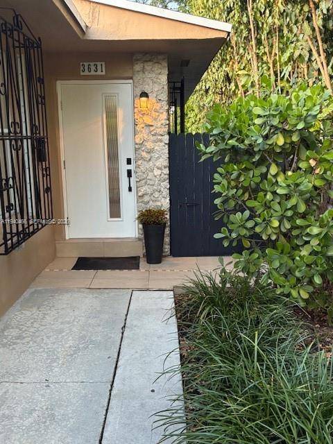 3631 SW 26th StMiami - Duplex/Tri/Quad-Annual,Multi Family condo unit 3631 - picture