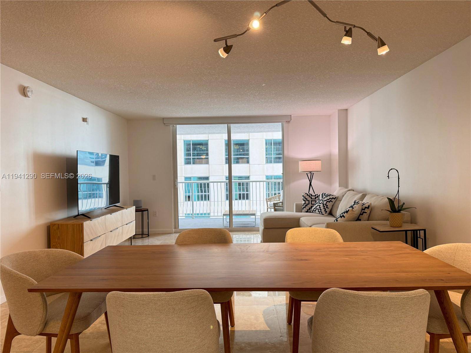 1200 Brickell Bay DrMiami - Condo/Co-Op/Annual,Condo condo unit 1708 - picture