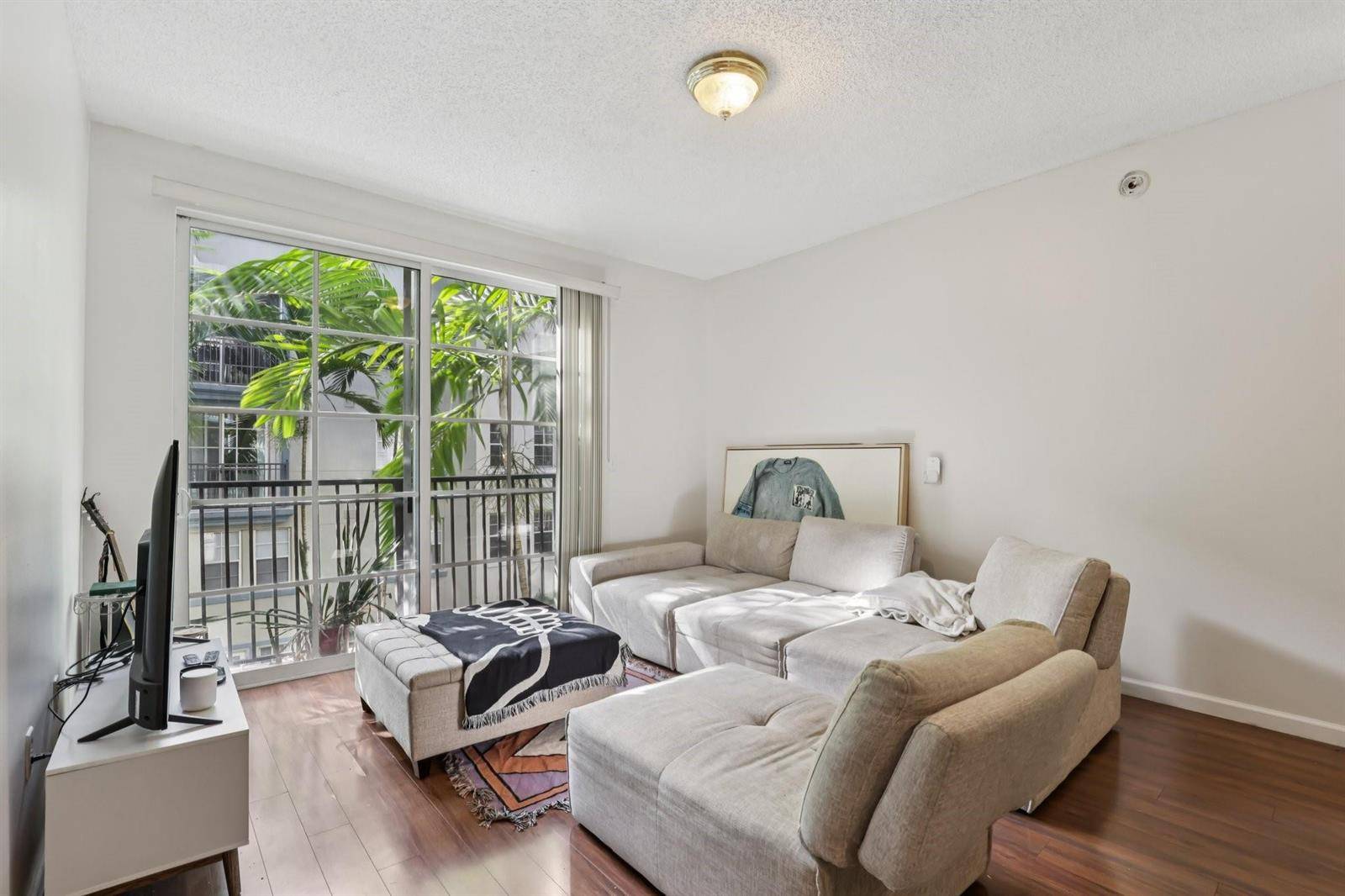 533 NE 3rdFort Lauderdale - Condo condo unit 321 - picture