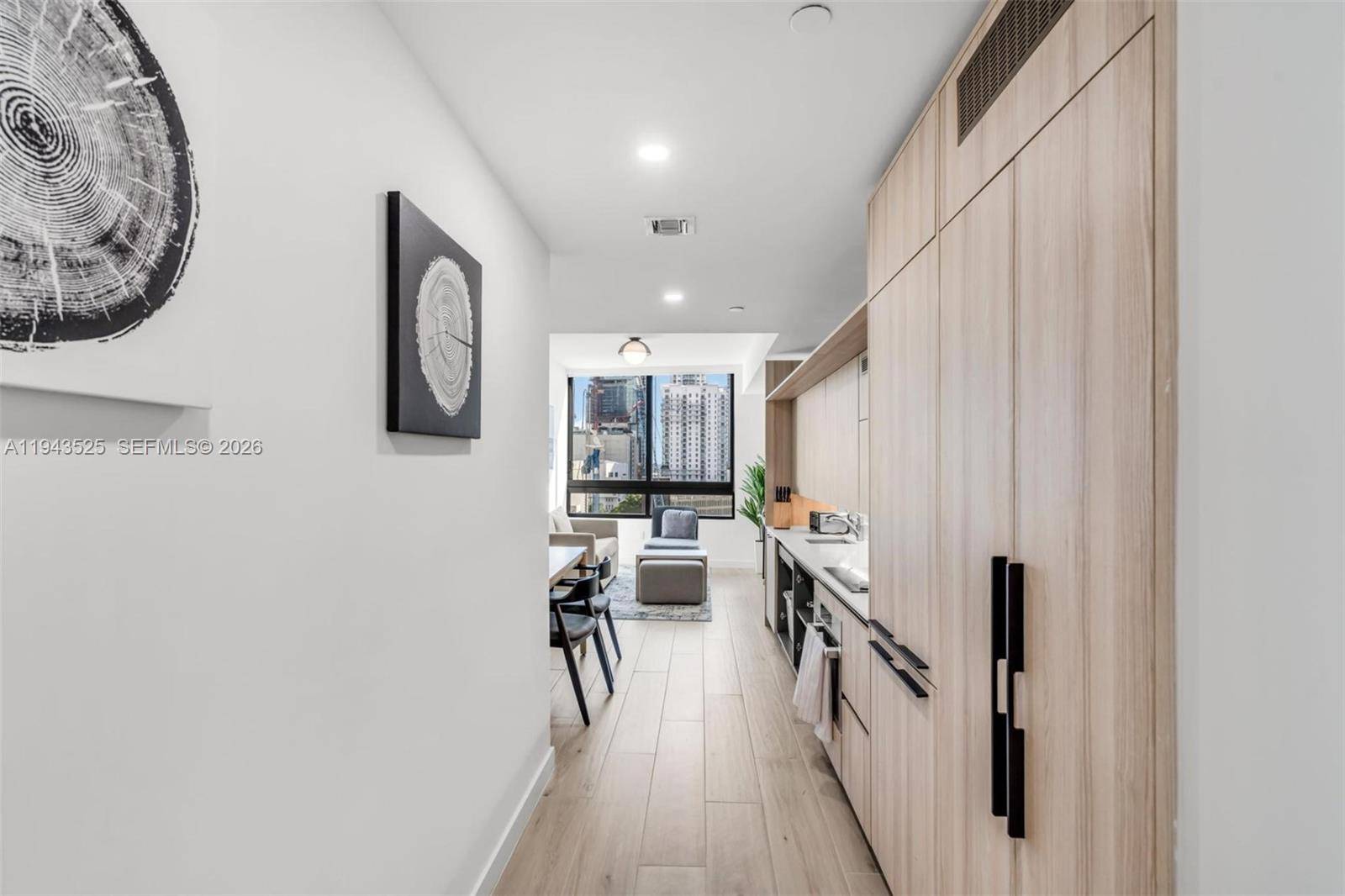 225 N Miami AveMiami - Condo/Co-Op/Seasonal,Condo condo unit 1005 - picture
