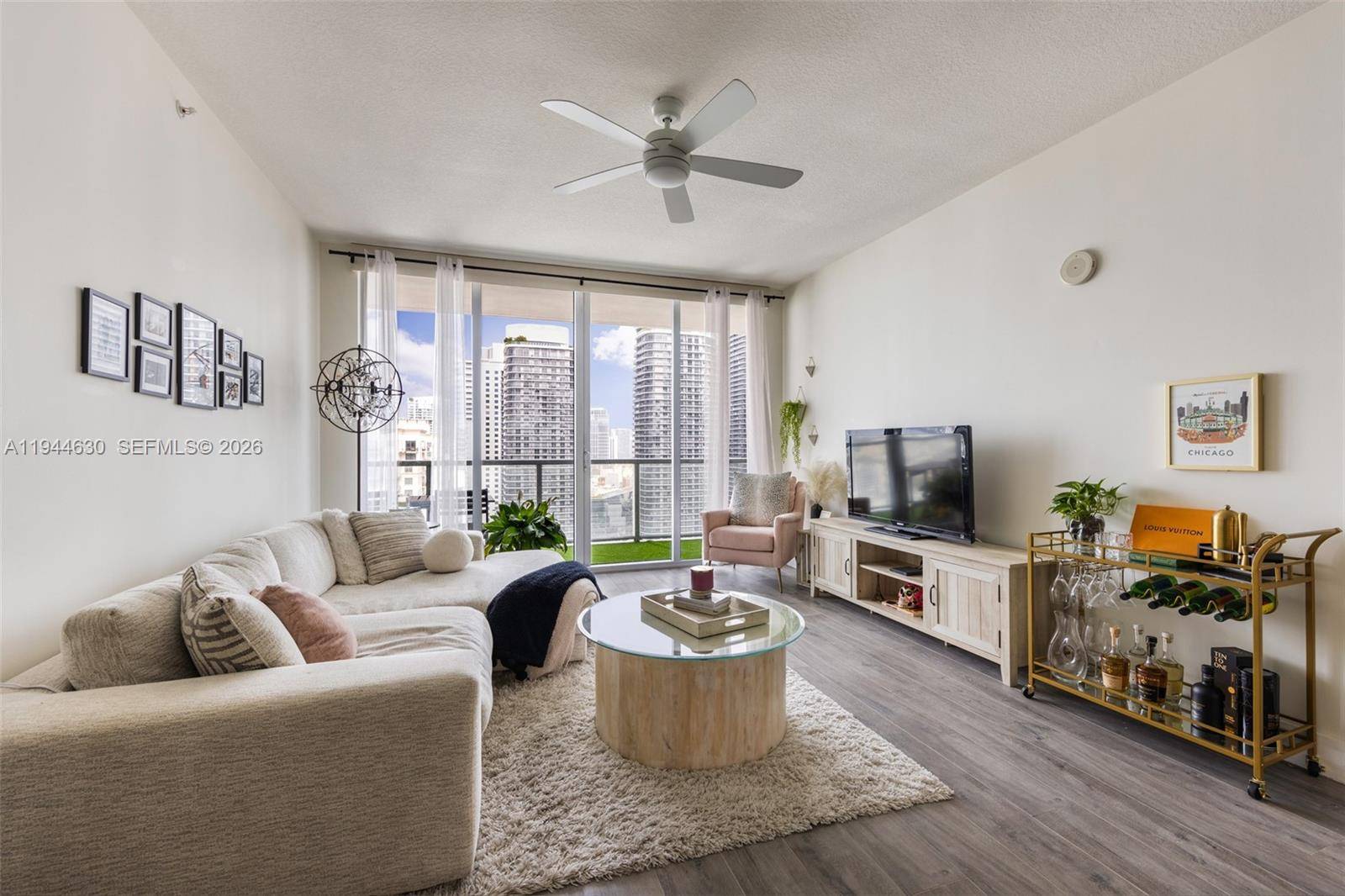 1111 SW 1st AveMiami - Condo 5+ Stories,Condo condo unit 3723-N - picture