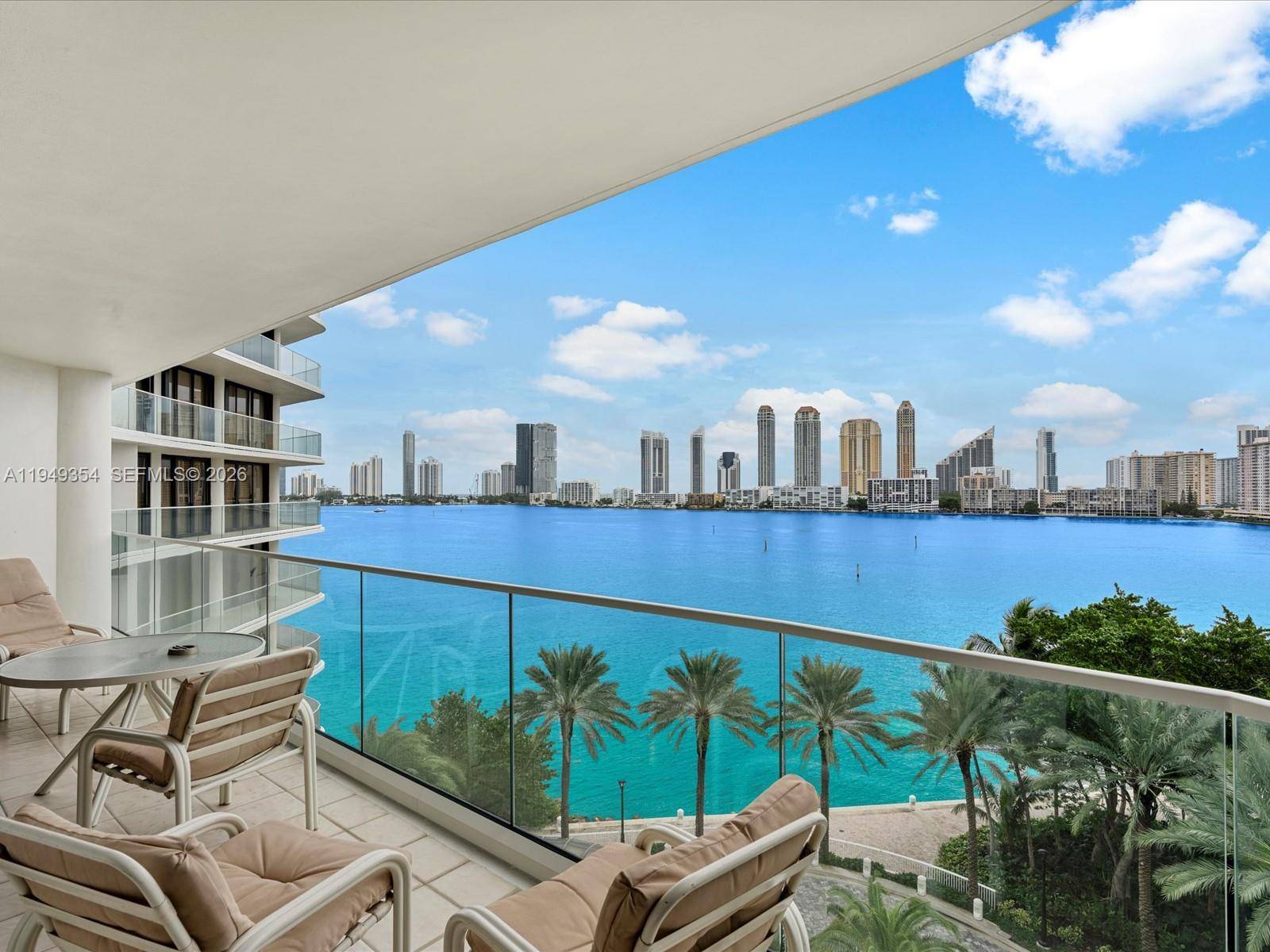 2800 Island BlvdAventura - Condo/Co-Op/Annual,Condo condo unit 702 - picture