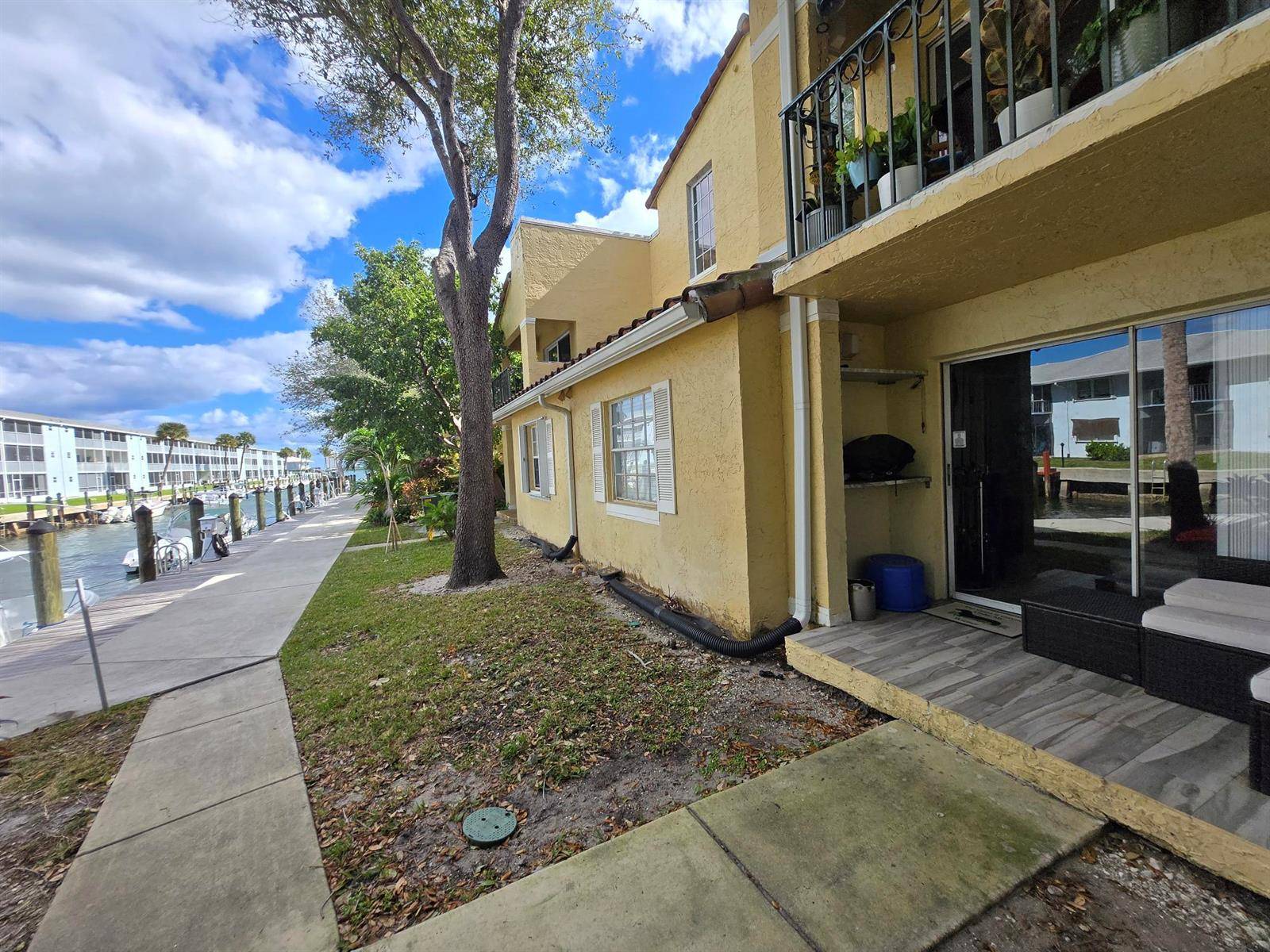 1105 Lake ShoreLake Park - Condo condo unit 102 - picture