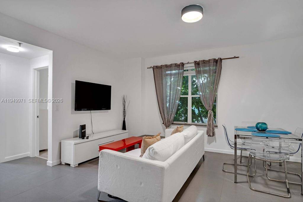 747 Michigan AveMiami Beach - Condo 1-4 Stories,Condo condo unit 201 - picture