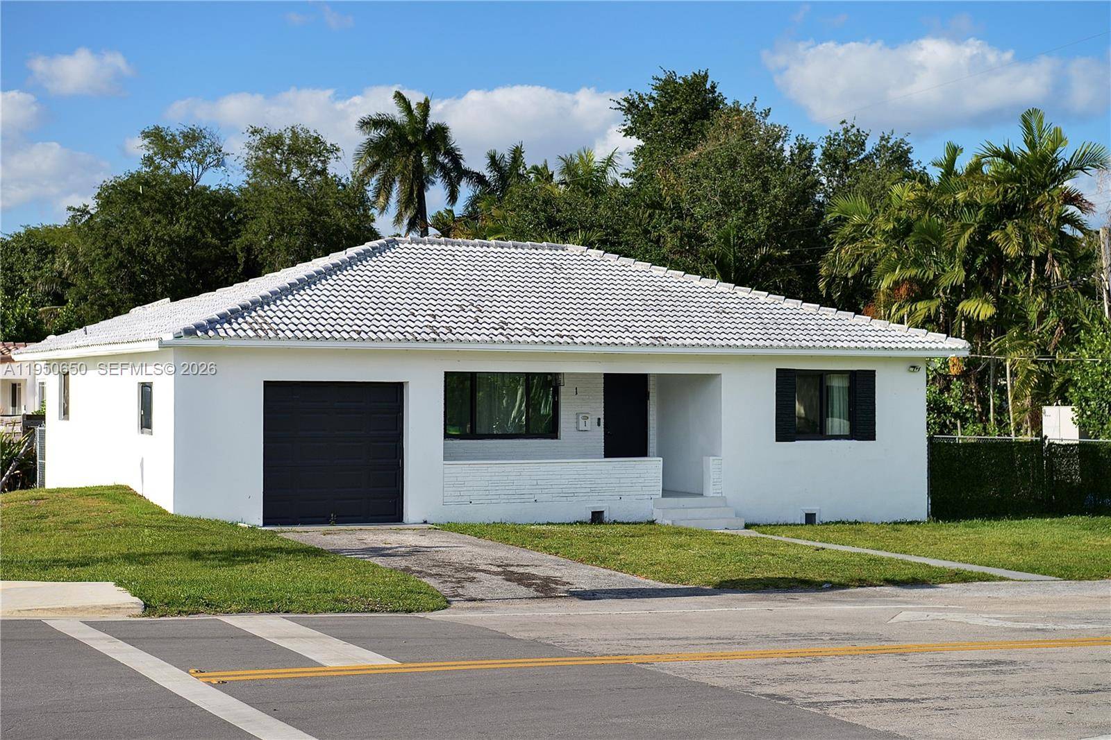 1 NE 86th StEl Portal - picture