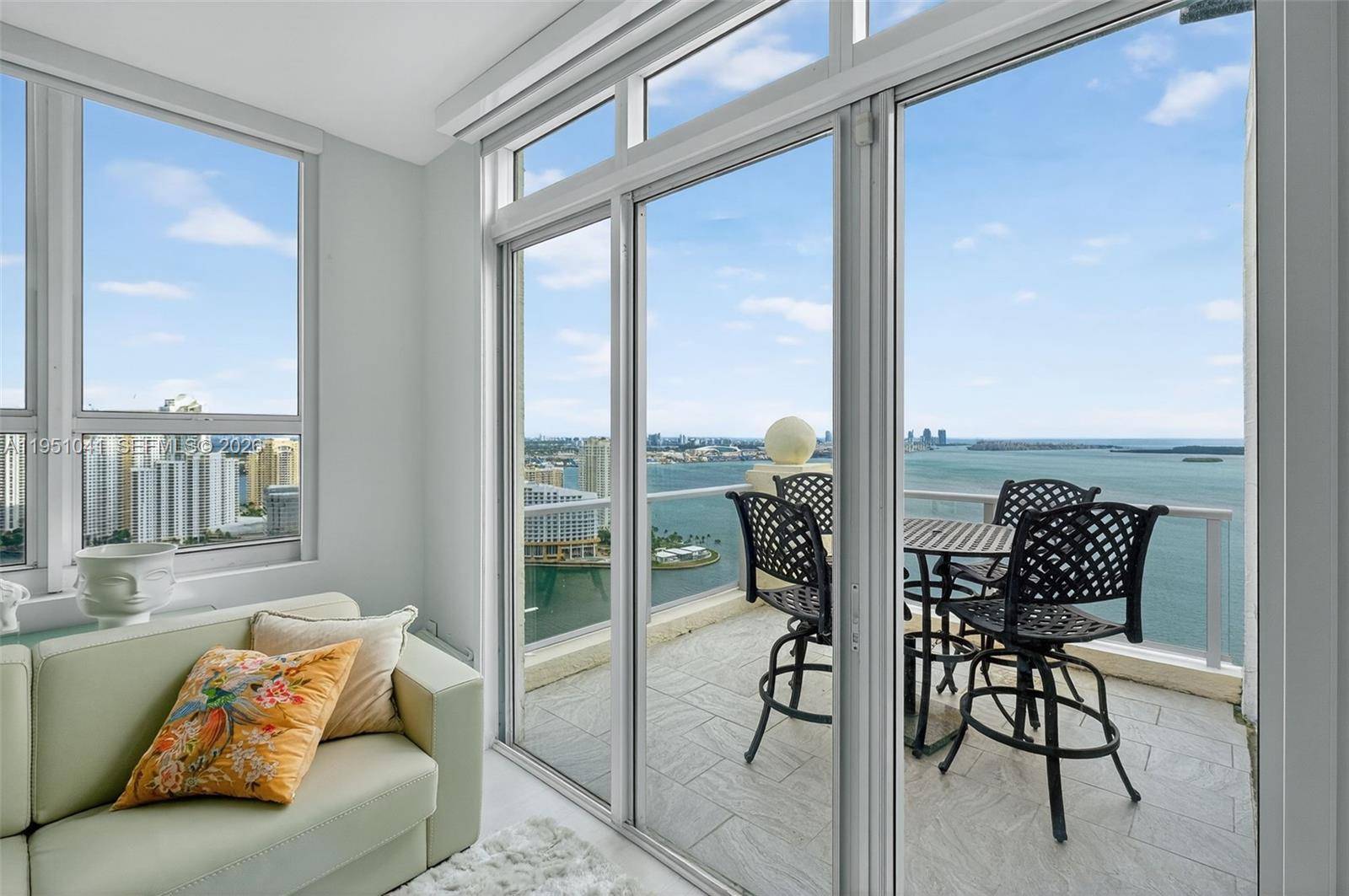 1155 Brickell Bay DrMiami - Condo/Co-Op/Seasonal,Apartment condo unit PH210 - picture