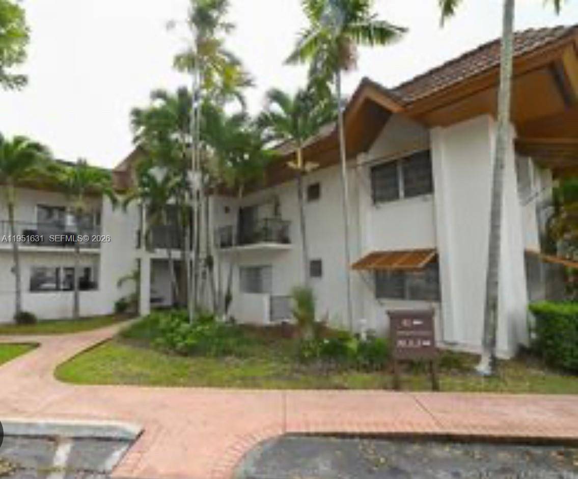 9402 SW 77th AveMiami - Condo 1-4 Stories,Condo condo unit L8 - picture