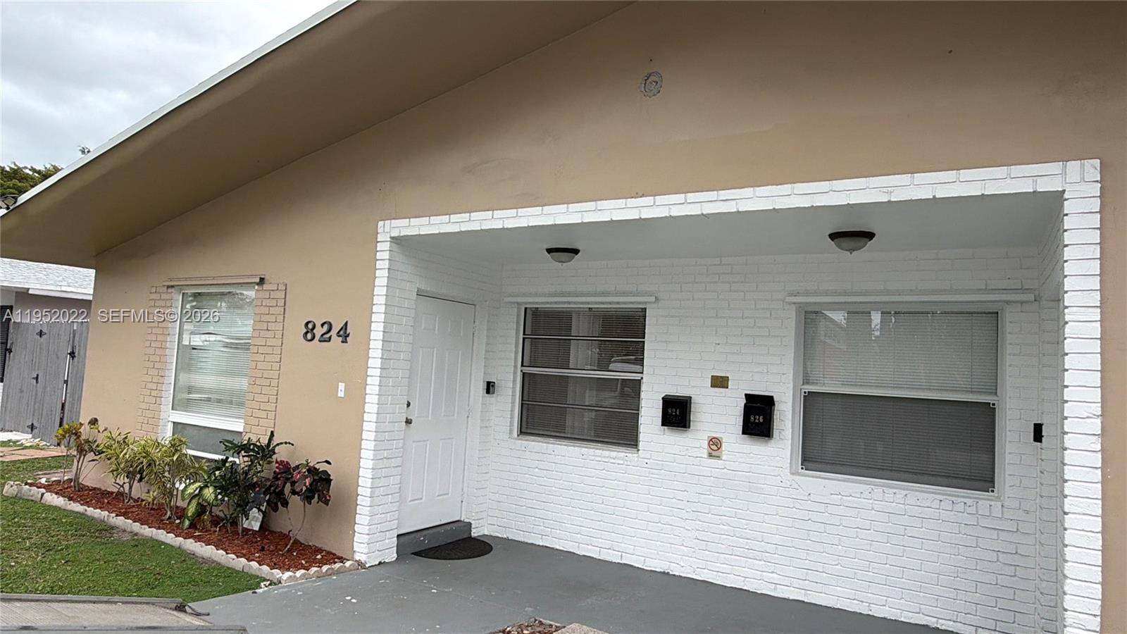 824 SW 12th CtFort Lauderdale - Duplex/Tri/Quad-Annual,Multi Family condo unit 826 - picture