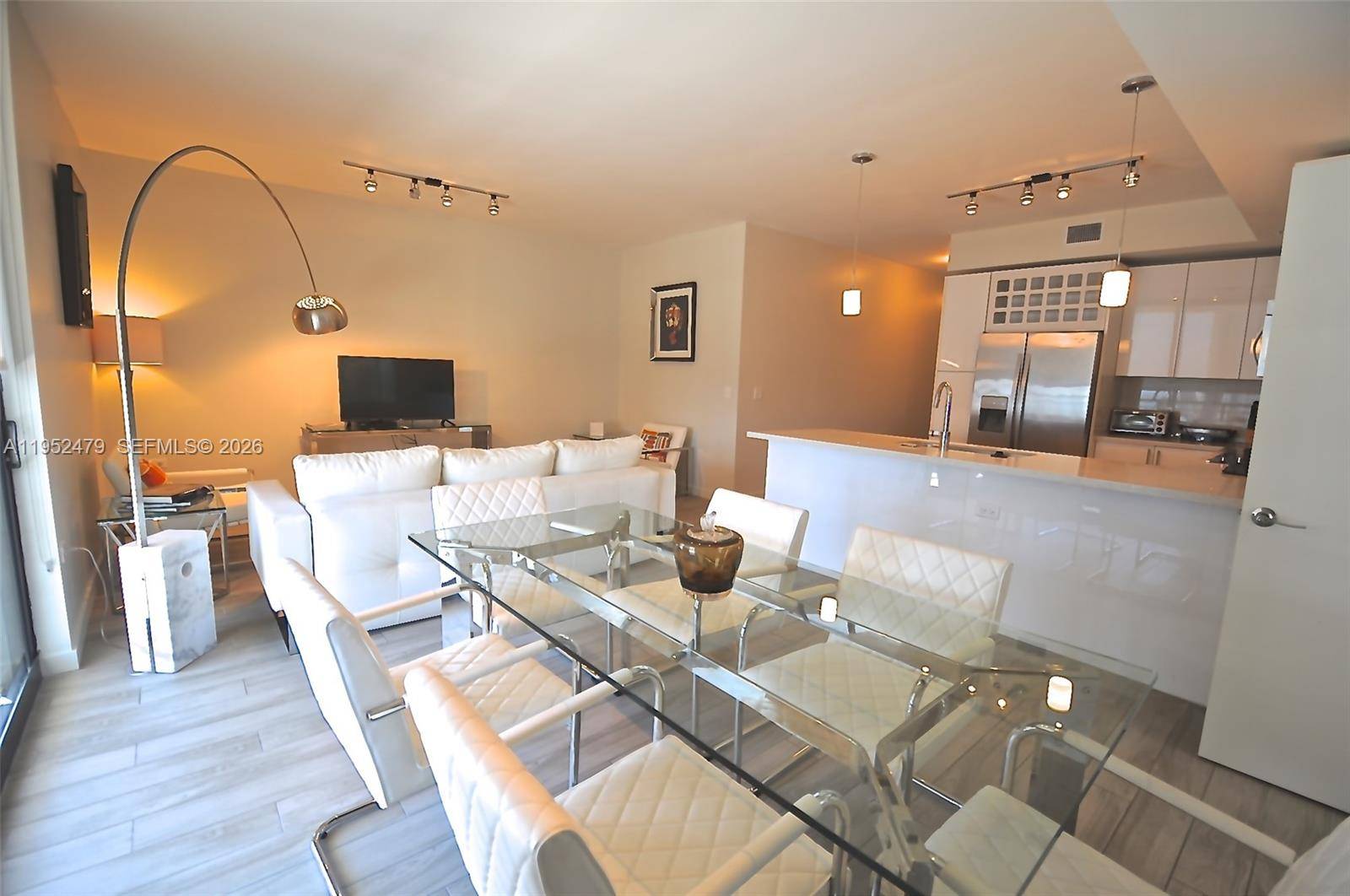 999 SW 1st AveMiami - Apartments-Annual,Condo condo unit 2802 - picture