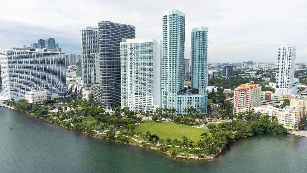 1900 N Bayshore DrMiami - Condo 5+ Stories,Condo condo unit 2018 - picture