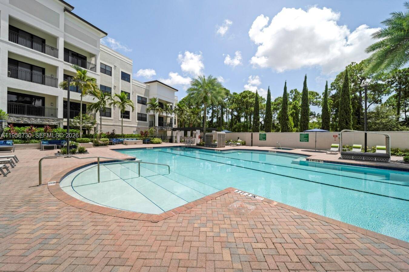 3333 Central Gardens CirclePalm Beach Gardens - Apartments-Annual,Apartment condo unit Medalist - picture
