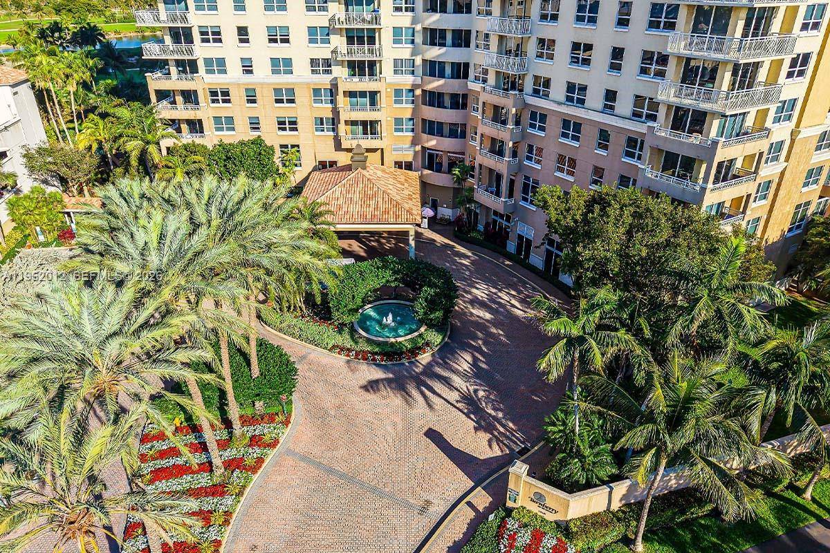 19501 W Country Club DrAventura - Condo 5+ Stories,Condo condo unit 2513 - picture