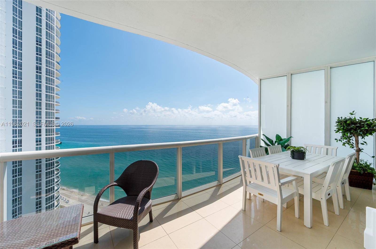 15901 Collins AveSunny Isles Beach - Condo/Co-Op/Seasonal,Condo condo unit 2303 - picture