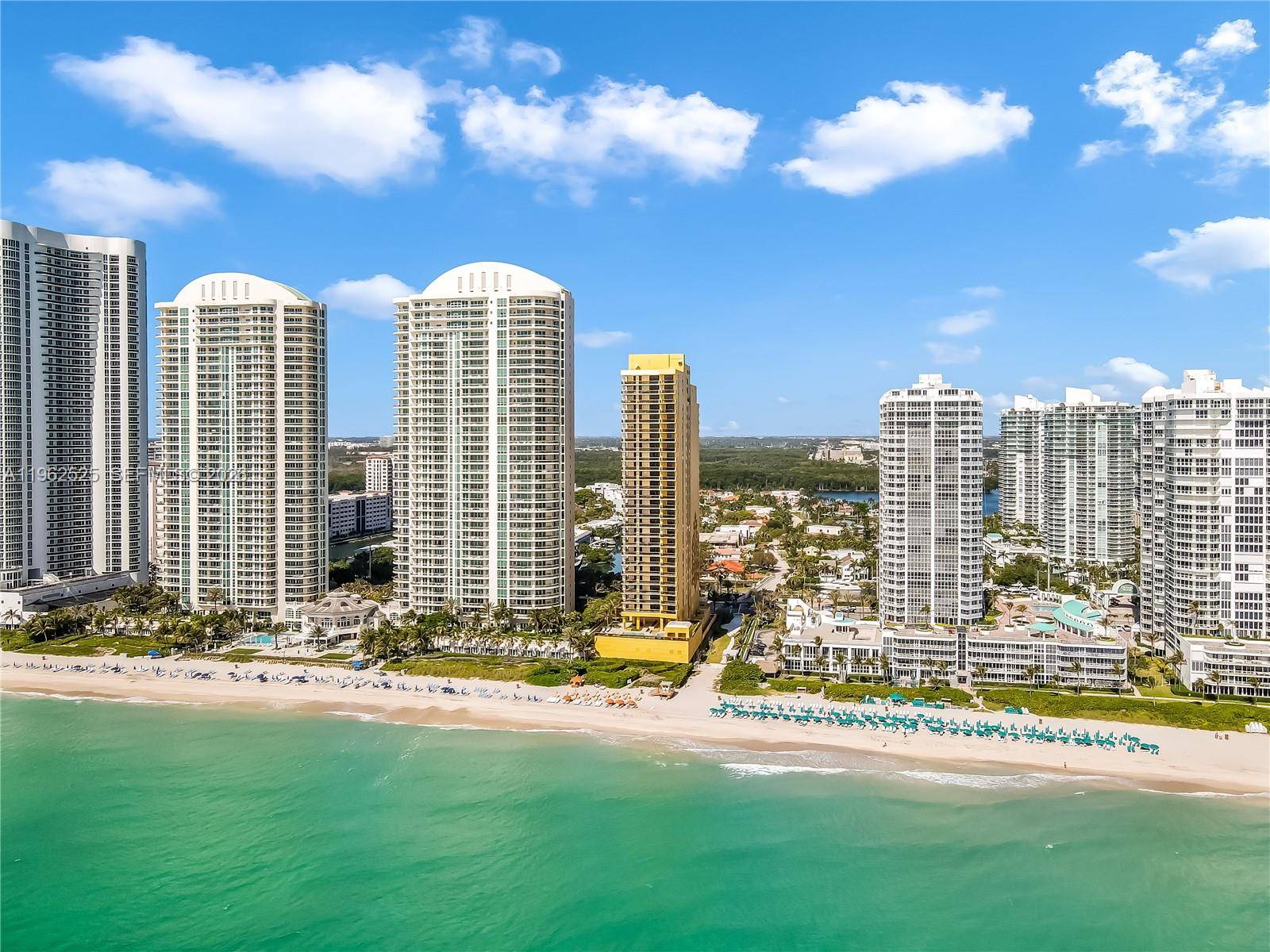 16275 Collins AveSunny Isles Beach - Condo/Co-Op/Annual,Condo condo unit 903 - picture