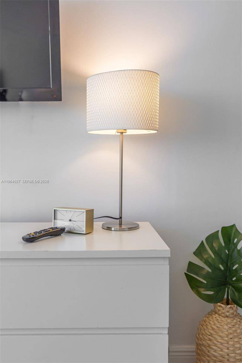 5445 Collins AveMiami Beach - Condo 5+ Stories,Condo condo unit 1623 - picture