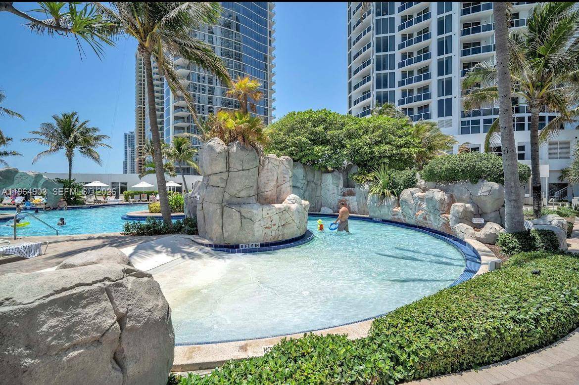 18001 Collins AveSunny Isles Beach - Condo-Hotel,Condo condo unit 917 - picture