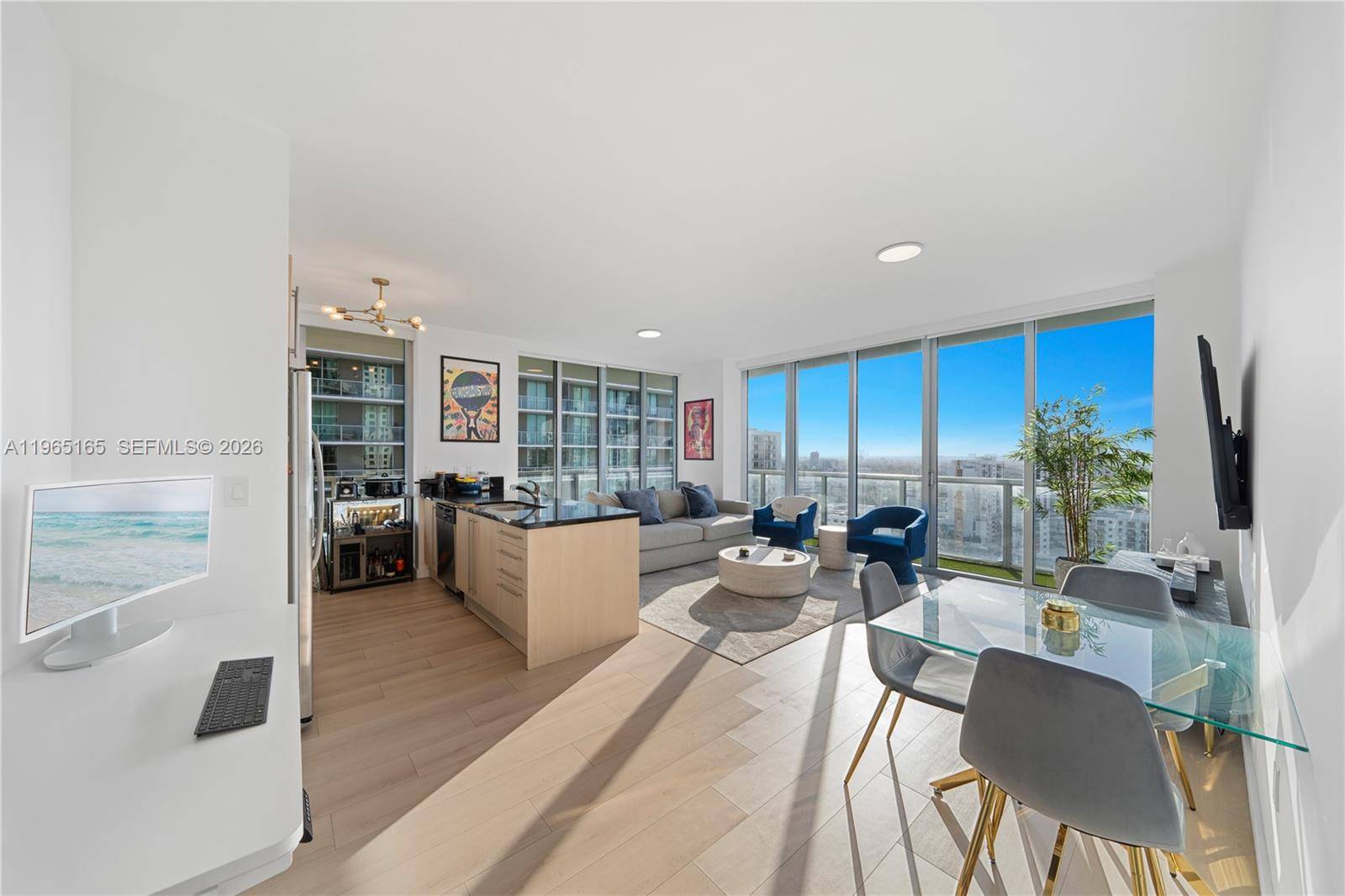 1111 SW 1st AveMiami - Condo 5+ Stories,Condo condo unit 2114-N - picture