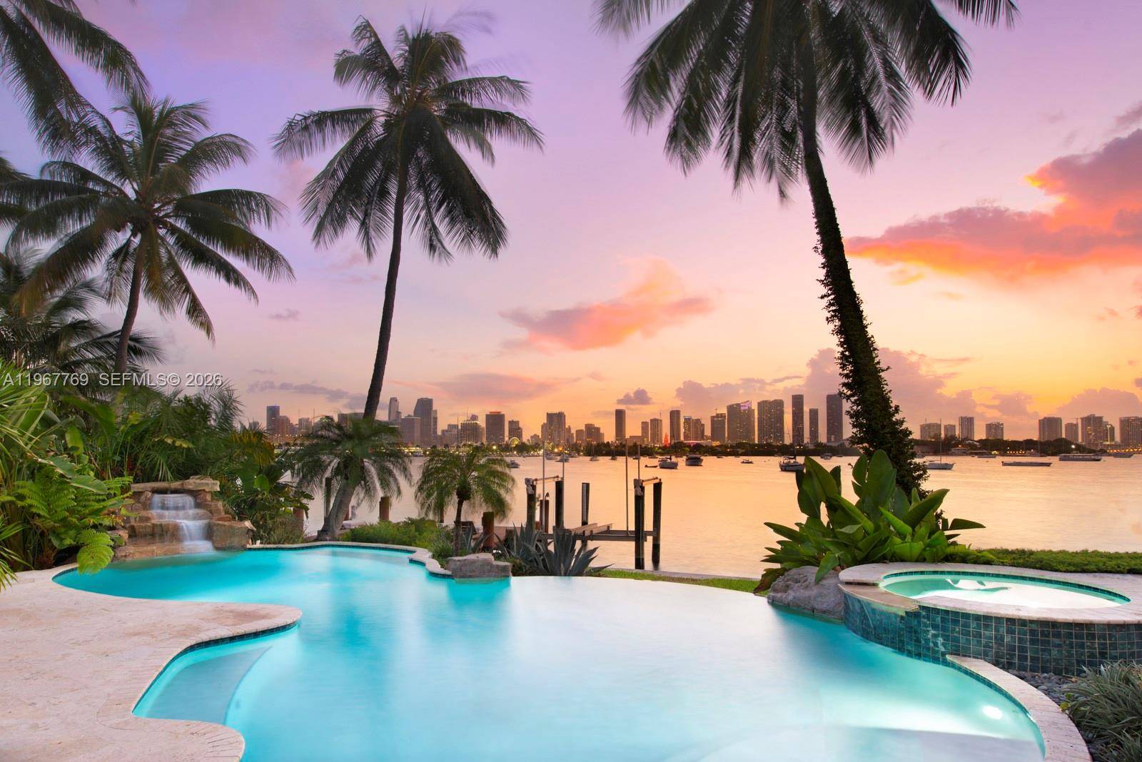 432 S Hibiscus DrMiami Beach - picture