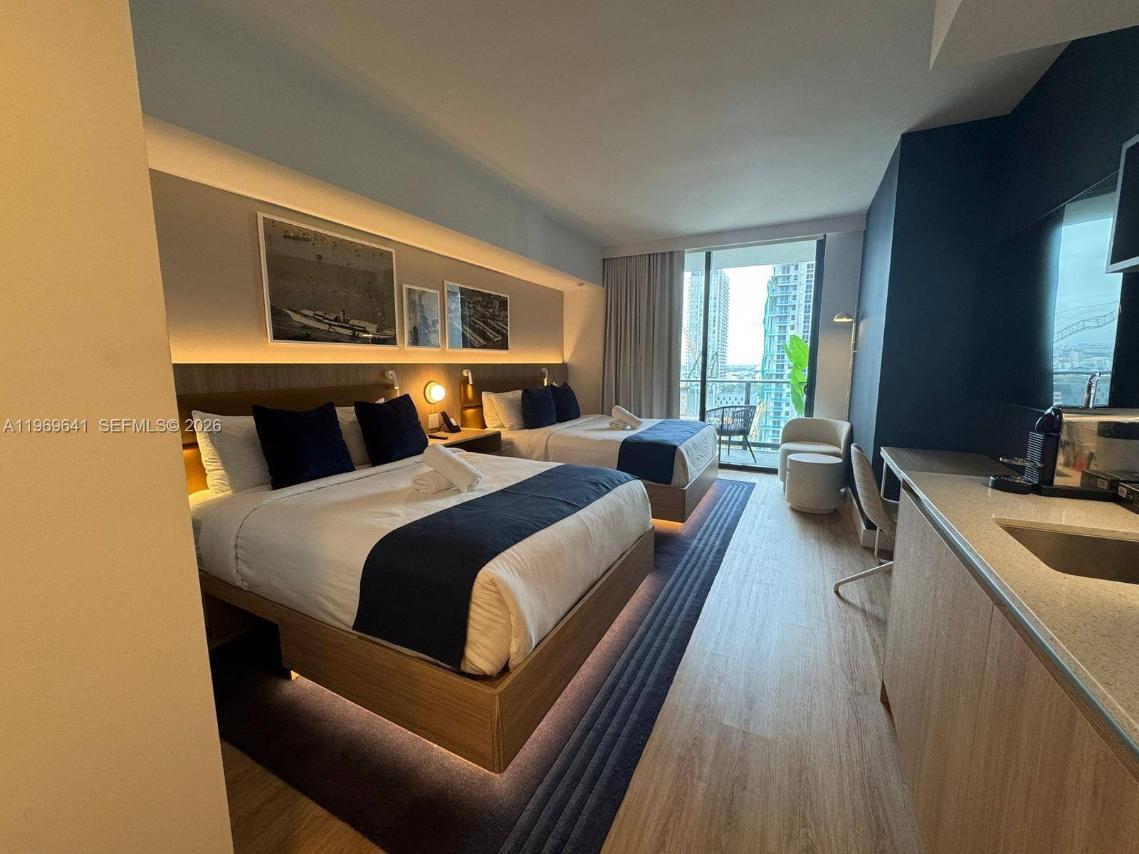 159 NE 6th StMiami - Condo-Hotel,Condo condo unit 1806 - picture