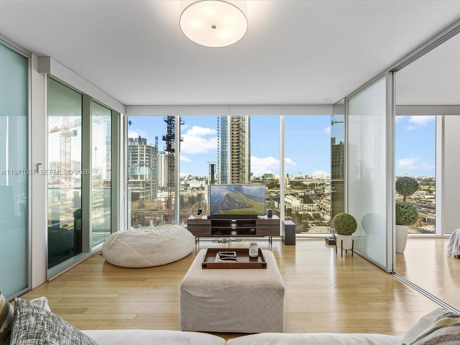 1040 Biscayne BlvdMiami - Condo 5+ Stories,Condo condo unit 1107 - picture