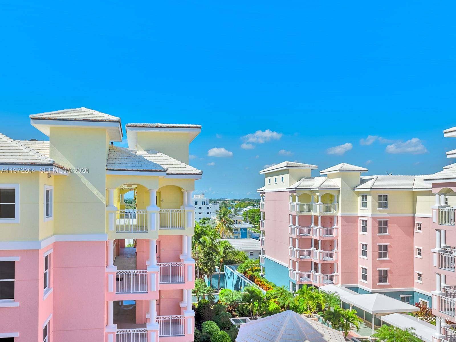 2051 SE 3rd StDeerfield Beach - Townhouse/Villa-Seasonal,Townhouse condo unit TH11 - picture