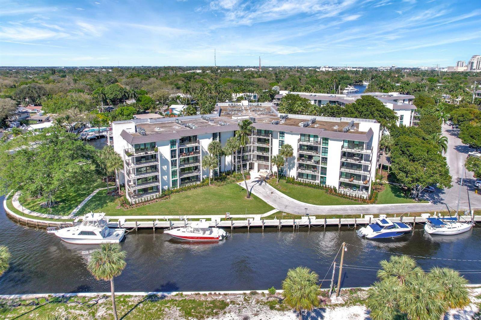 1350 River ReachFort Lauderdale - RIVER REACH condo unit 401 - picture