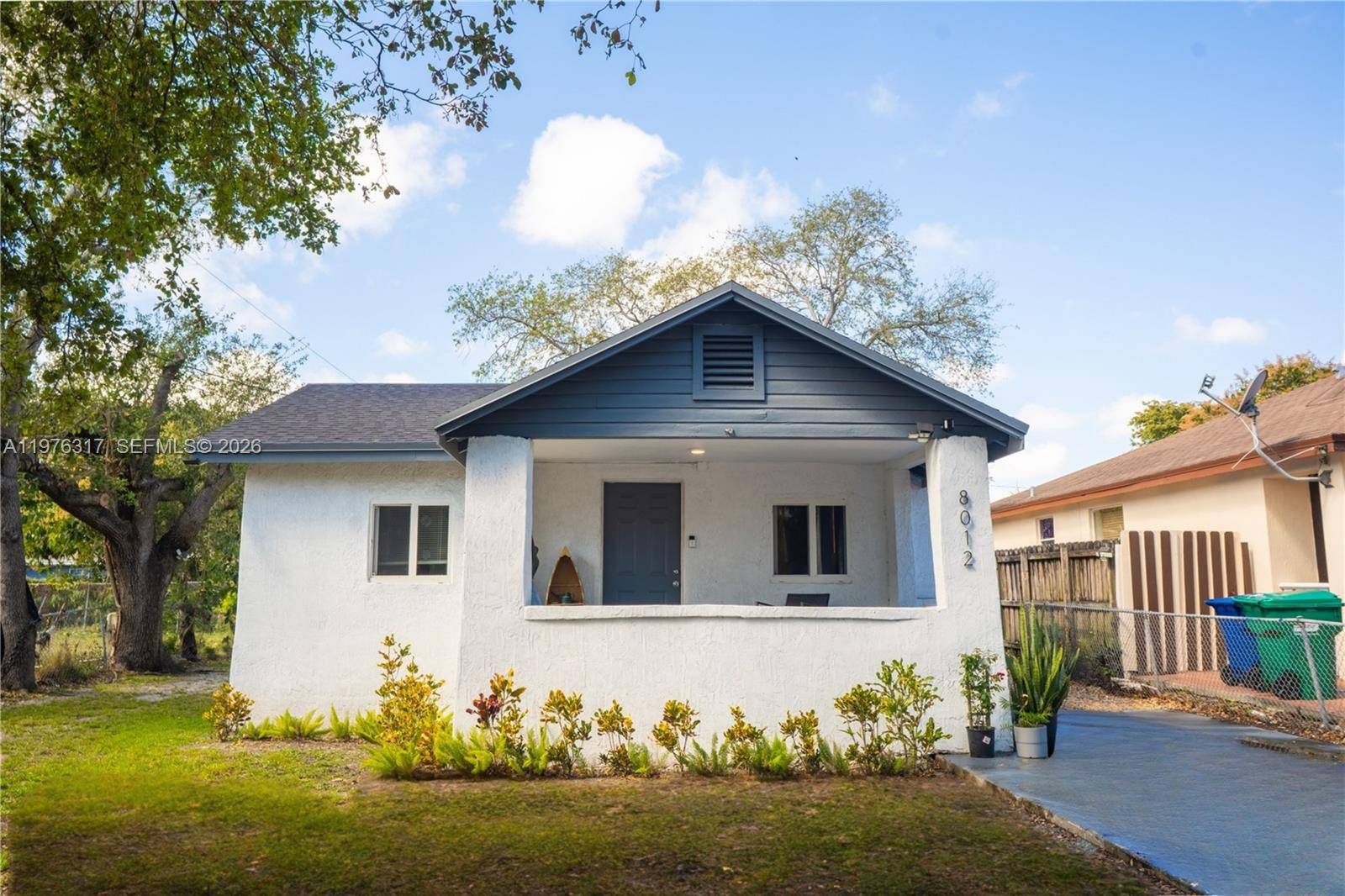 8012 NW 10th CtMiami - picture