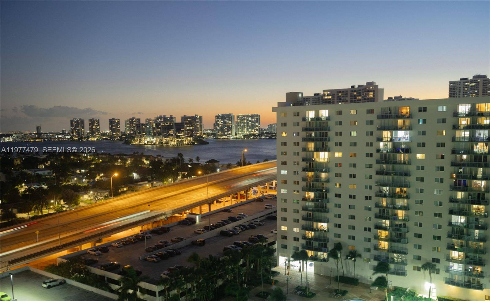 19370 Collins AveSunny Isles Beach - Condo/Co-Op/Seasonal,Condo condo unit 1614 - picture