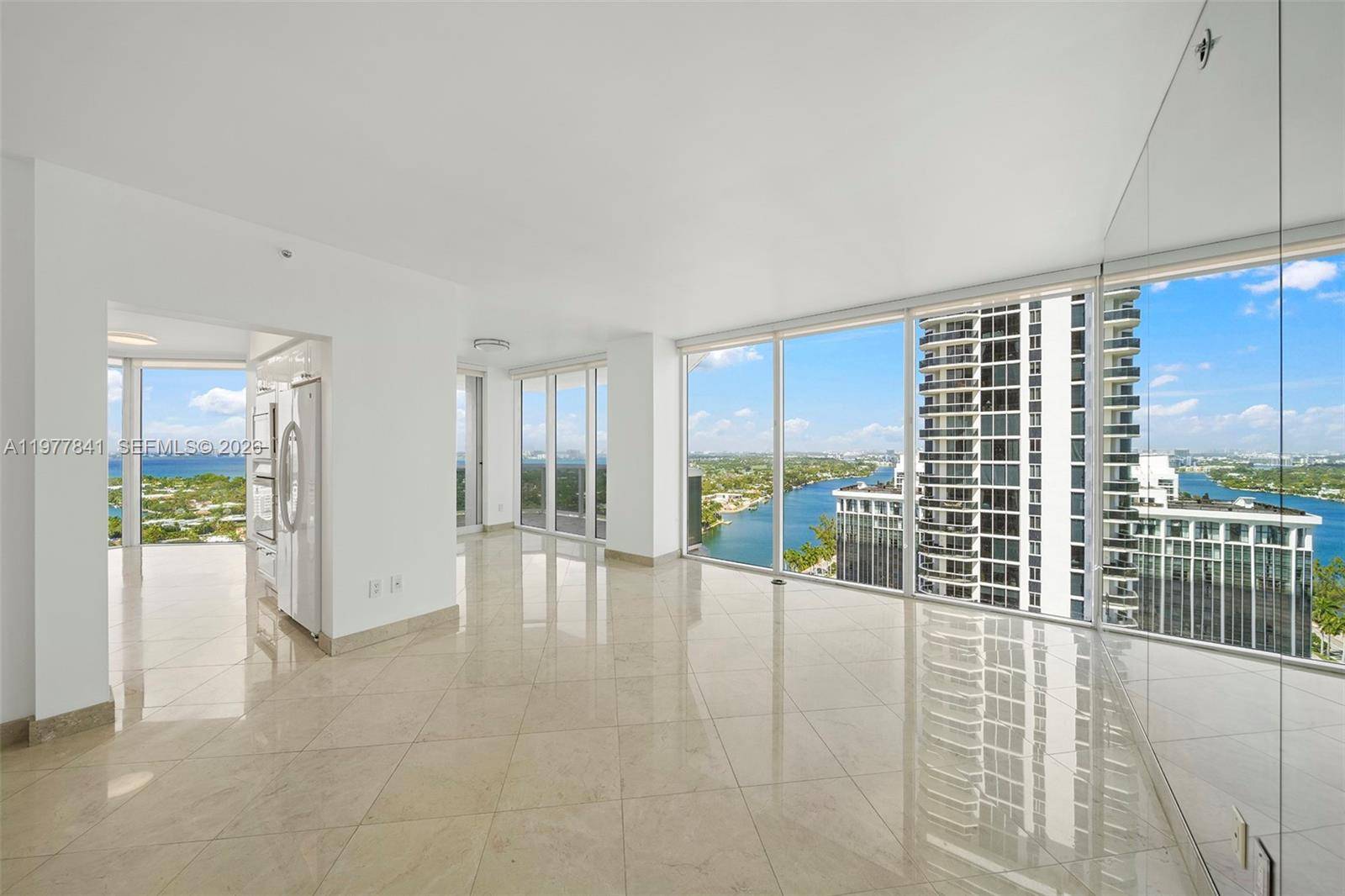 4775 Collins AveMiami Beach - Condo/Co-Op/Annual,Condo condo unit 2507 - picture