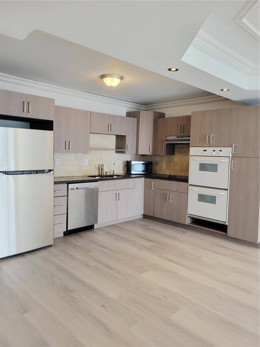 19380 Collins AveSunny Isles Beach - Condo 5+ Stories,Condo condo unit 1402 - picture