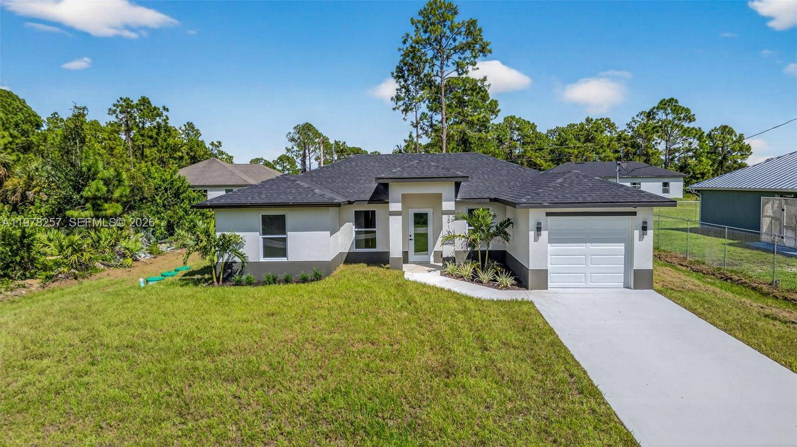 2916 DoraLehigh Acres - picture