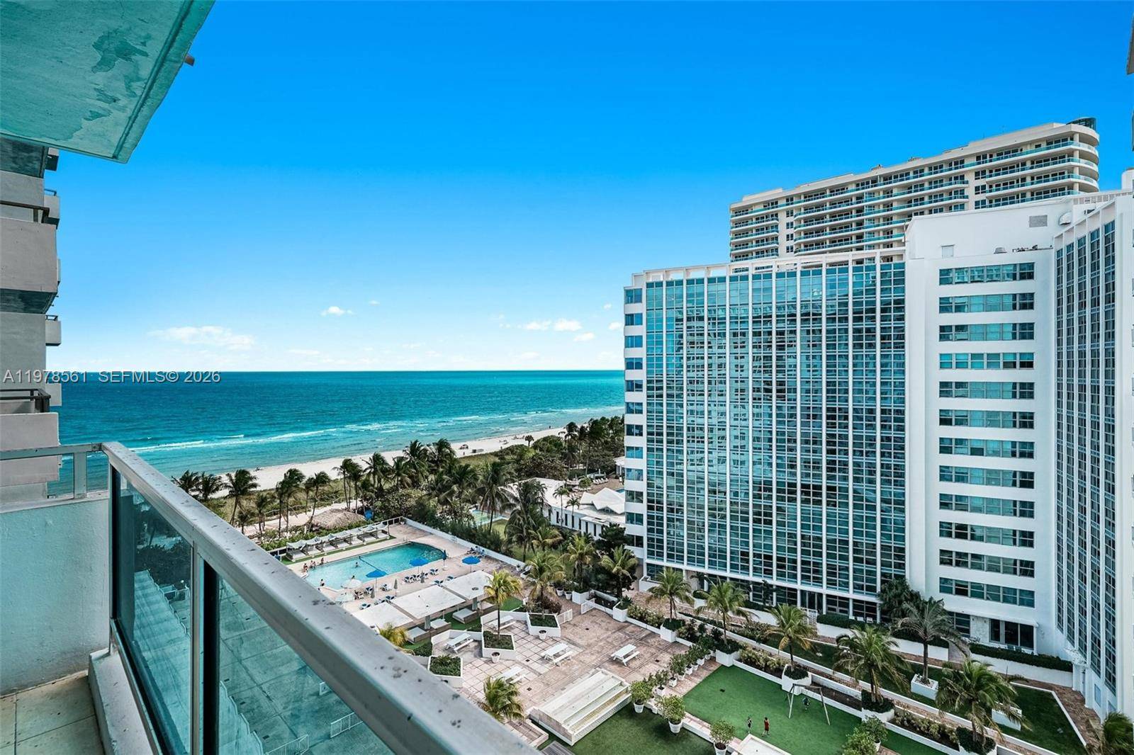 5101 Collins AveMiami Beach - Apartments-Annual,Apartment condo unit 11K - picture