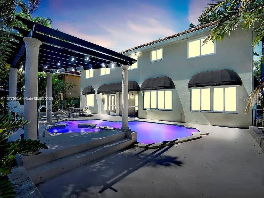 15945 NW 82nd CtMiami Lakes - picture