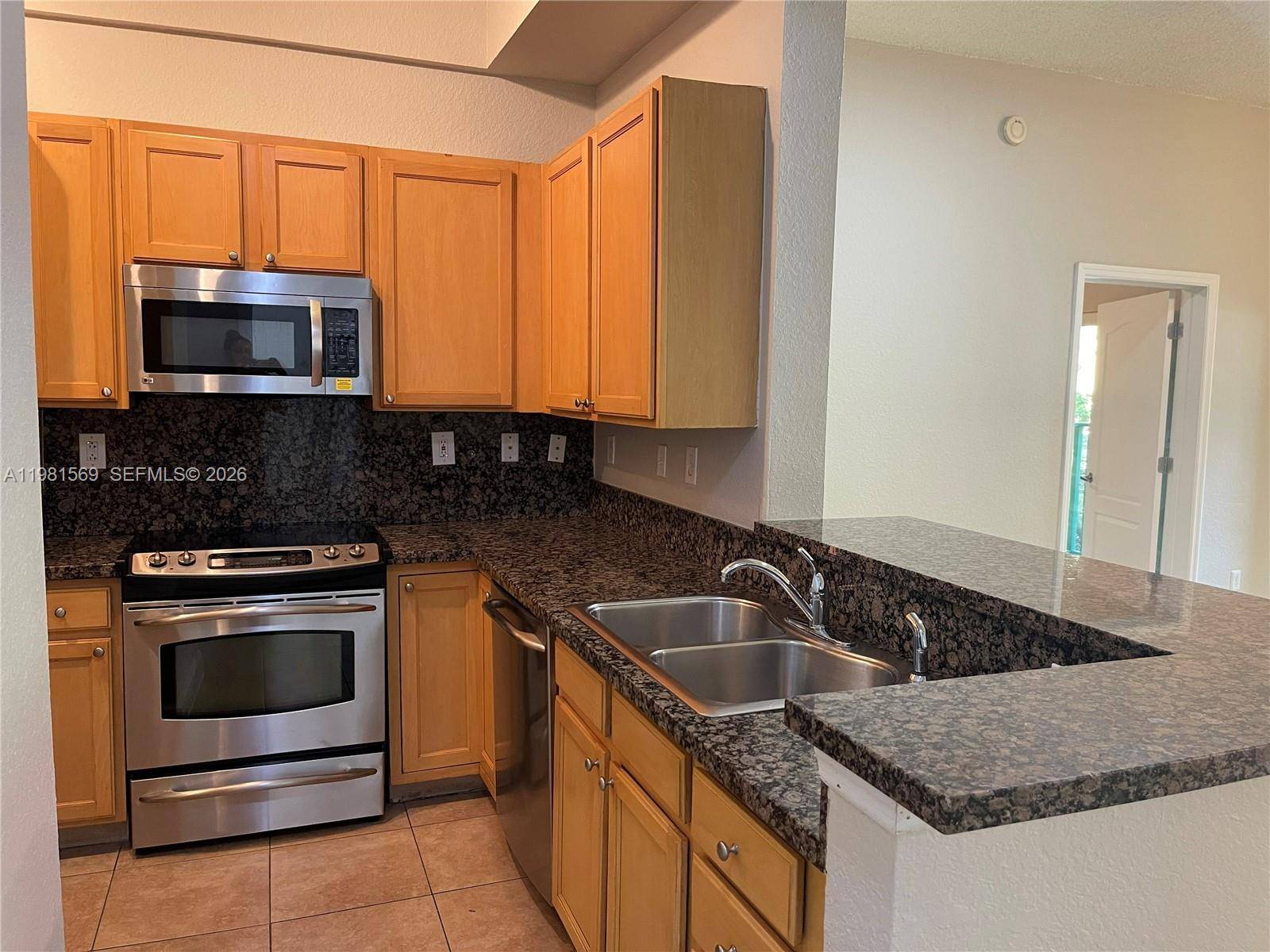 6001 SW 70th StSouth Miami - Condo 5+ Stories,Condo condo unit 130 - picture