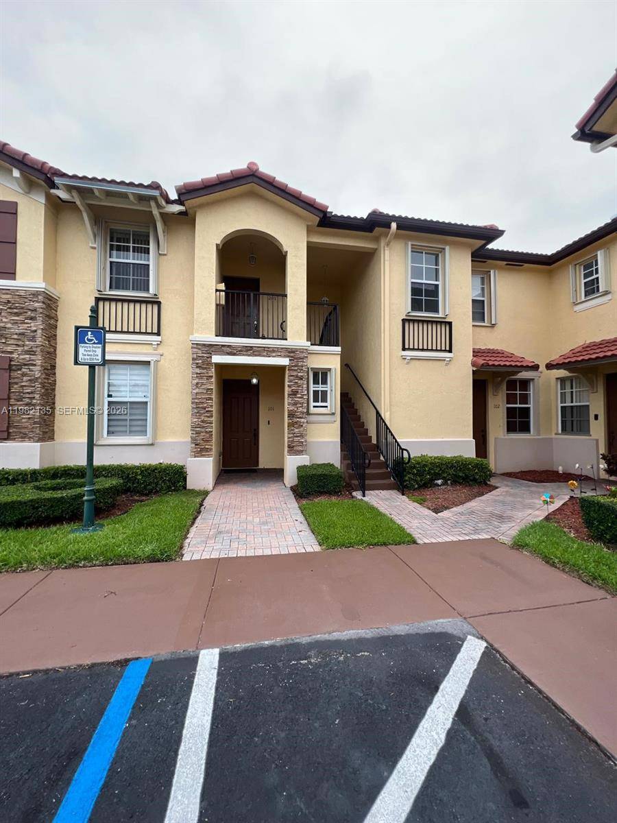 1420 NE 33rd AveHomestead - Townhouse,Condo condo unit 201-15 - picture